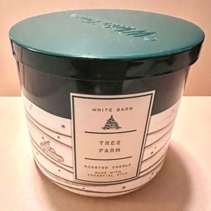 Bath & Body Works White Barn Tree Farm 3-Wick Candle
